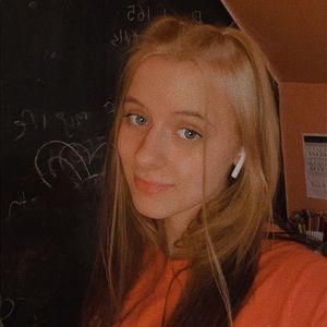 Meet your Posher, Kara